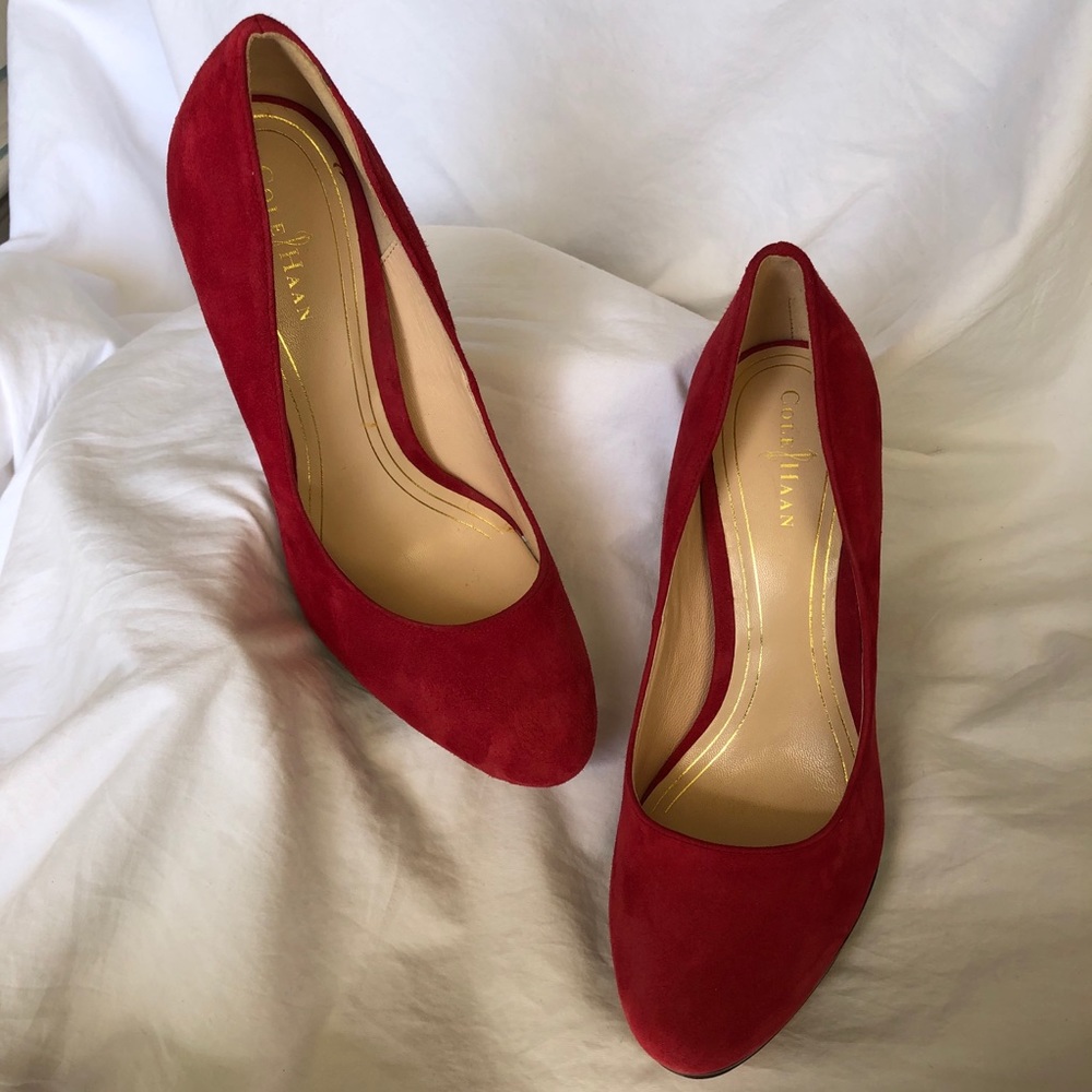 Cole Haan red suede platform pumps sz 7